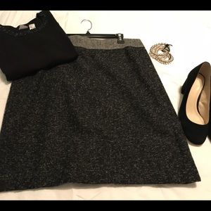 Liz Claiborne black/gray shimmering skirt - 16